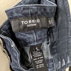 Medium Wash Torrid High Rise Jegging